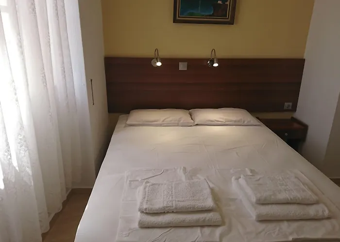 Eleni Affittacamere 3*