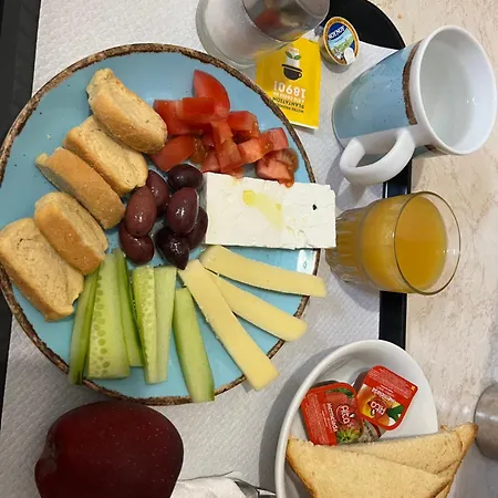 Eleni Guest house 3*