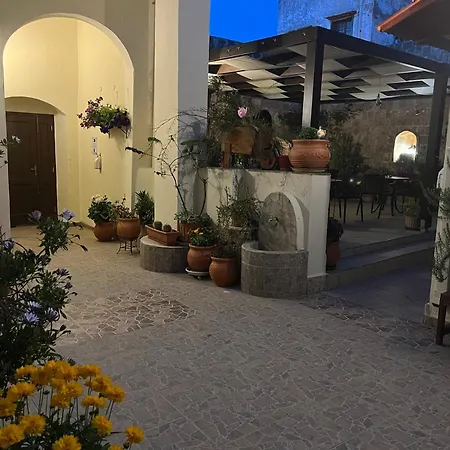 Eleni Pensión Rhodes City