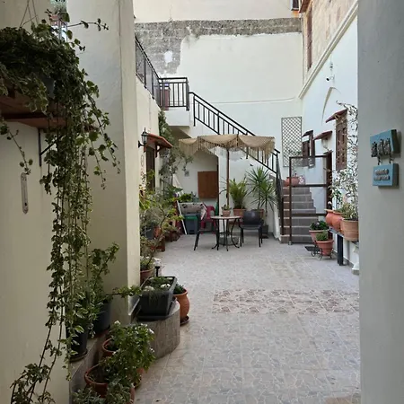 Eleni Guest house 2*